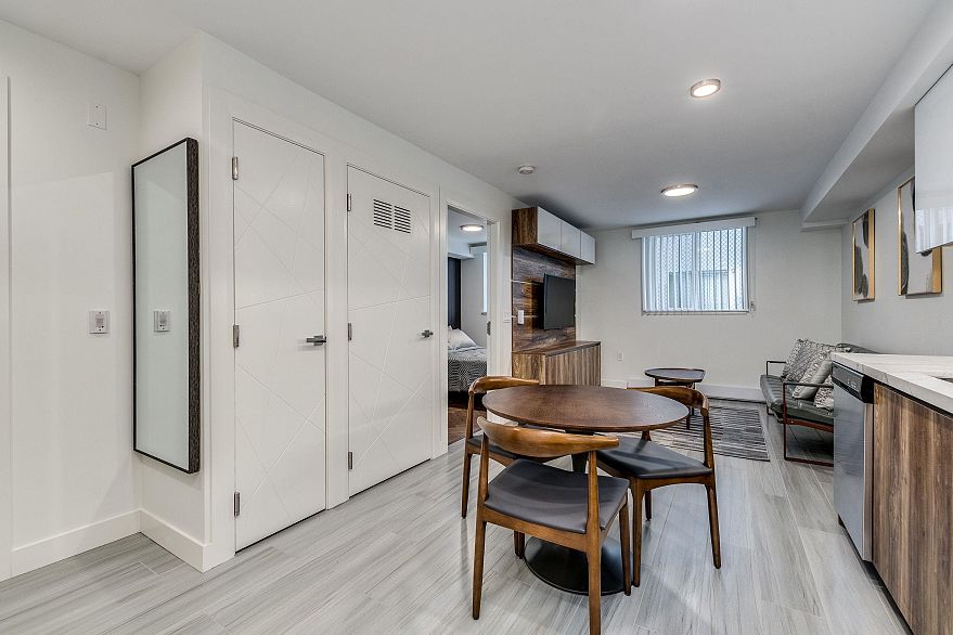 102 1168 PENDRELL STREET, Vancouver BC V6E 1L4