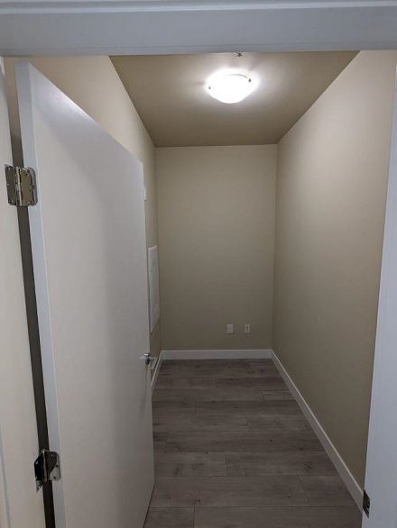 208 2889 E 1st Avenue