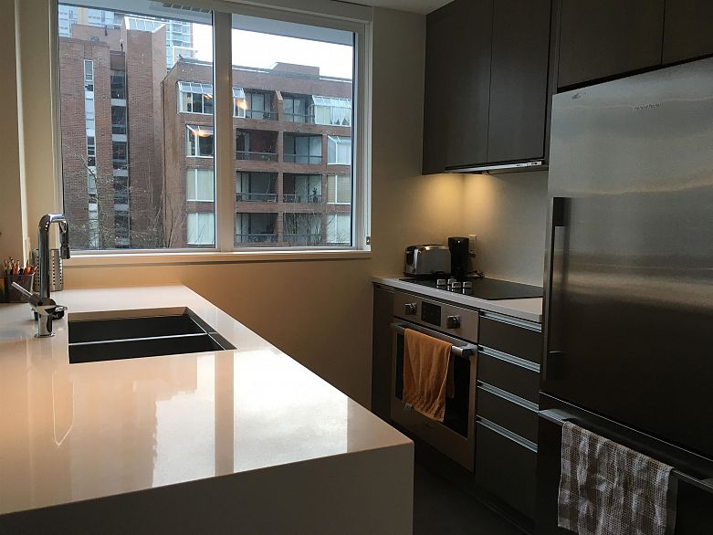 605 1009 HARWOOD STREET, Vancouver BC V6Z 1Z7