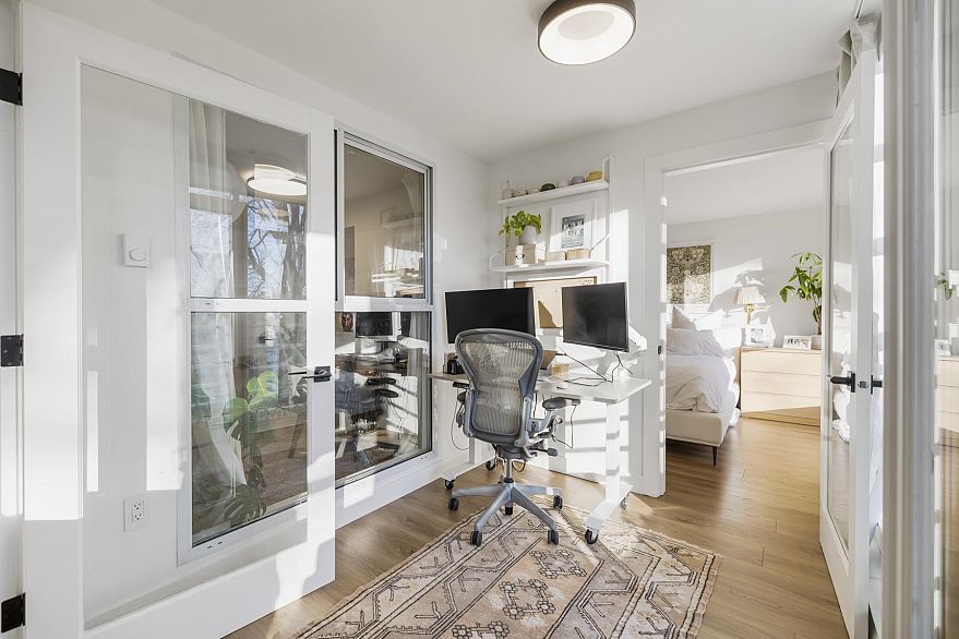 504 2137 W 10th Avenue