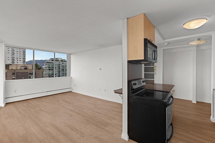 1701 1251 Cardero Street