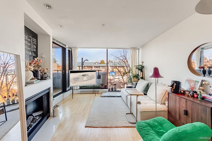 304 2525 Blenheim Street