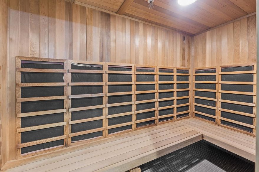 302 1625 Manitoba Street