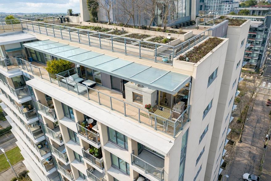 PH1606 288 W 1st Avenue