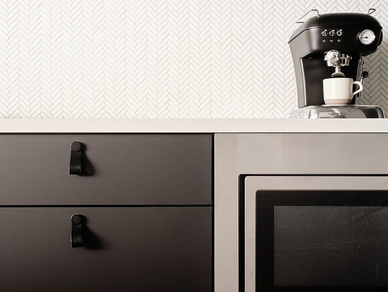 208 1680 East 12th Avenue