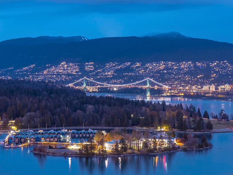 2803 1077 W Cordova Street