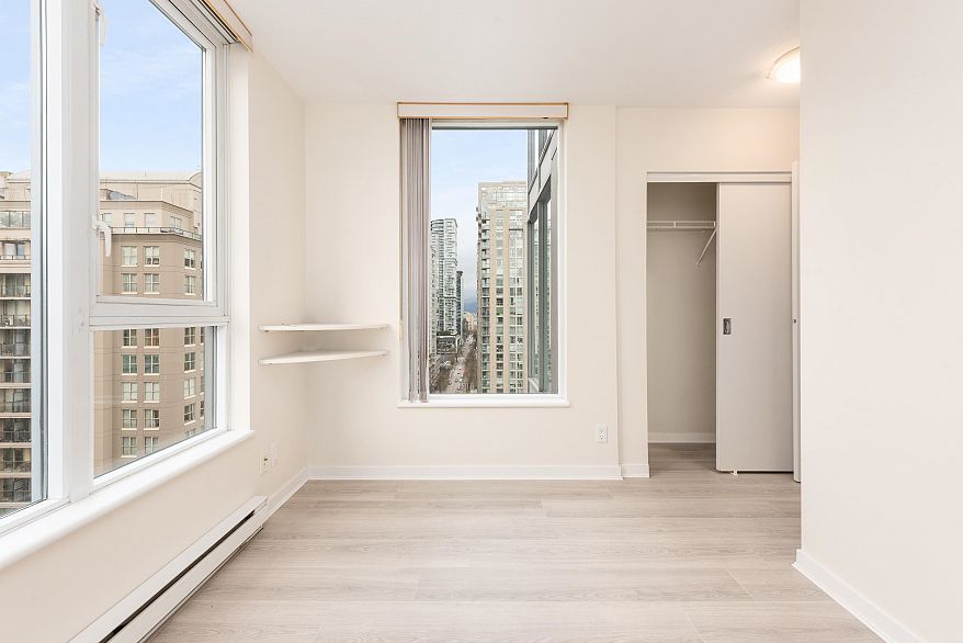 1902 1010 Richards Street