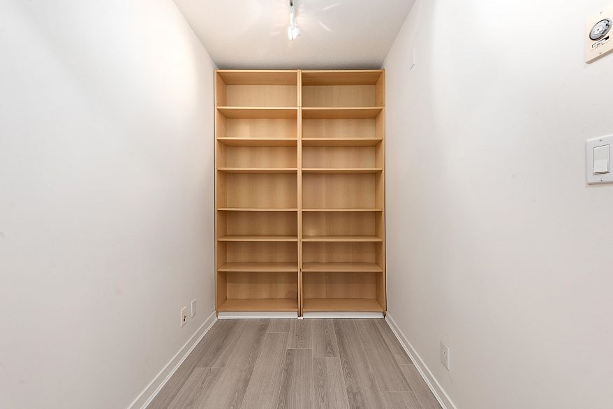 1902 1010 Richards Street