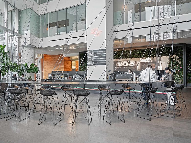 2803 1077 W Cordova Street