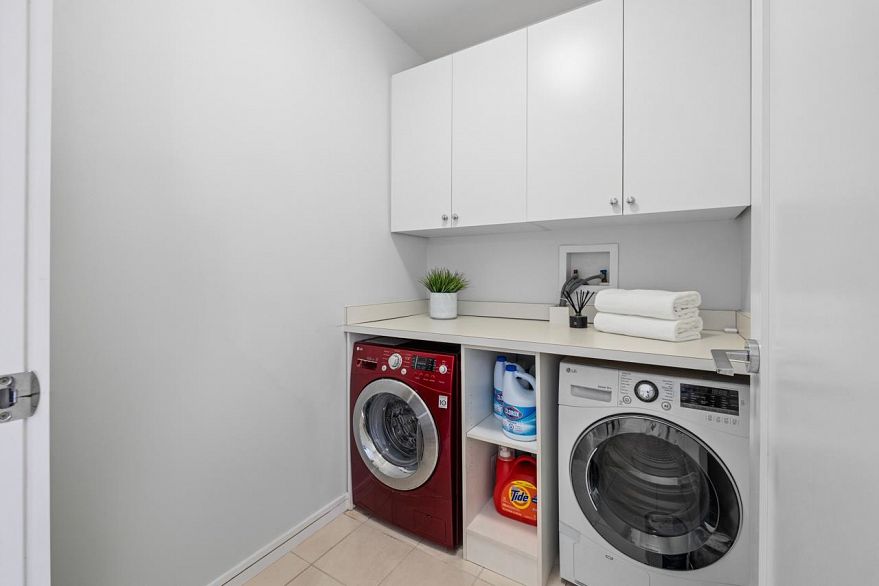 302 1625 Manitoba Street