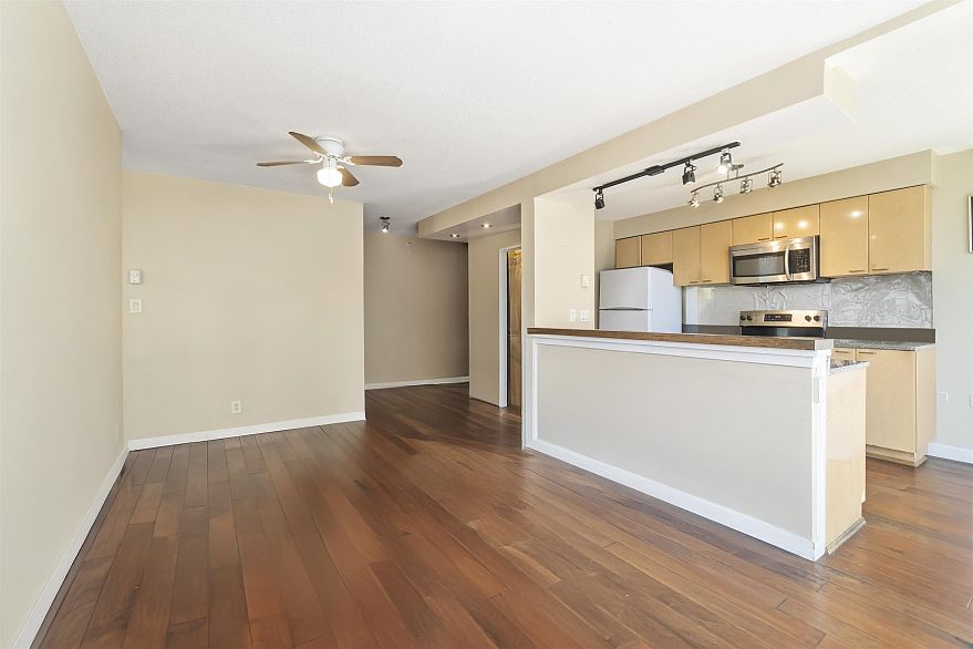 1106 1200 W Georgia Street