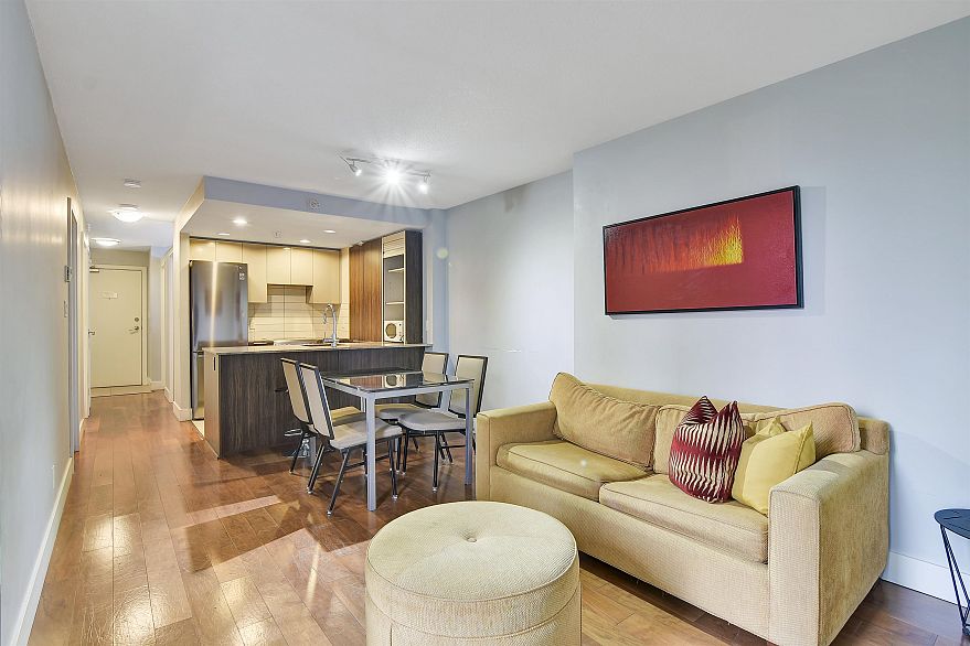 318 1088 RICHARDS STREET, Vancouver BC V6B 3E1