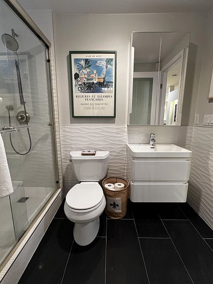 101 1100 W 7th Avenue