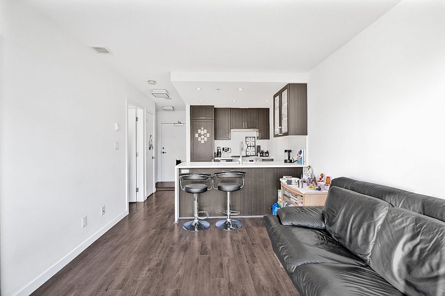 507 5665 Boundary Road