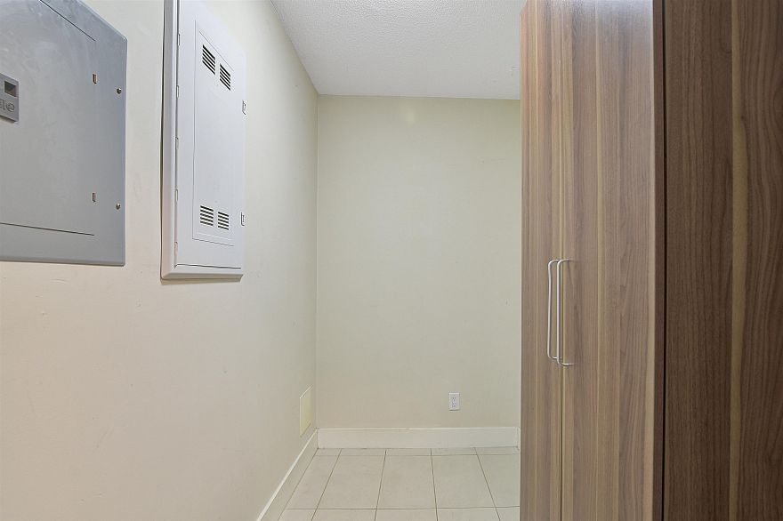 318 1088 RICHARDS STREET, Vancouver BC V6B 3E1