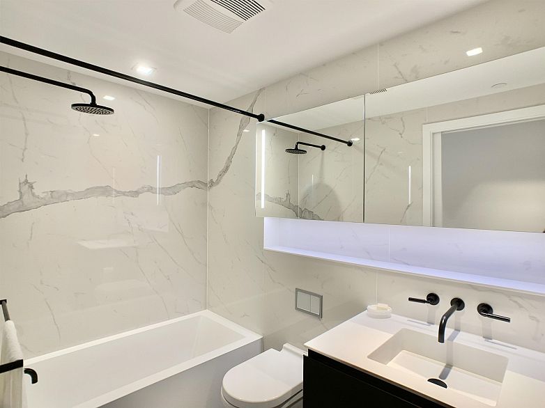 1603 620 CARDERO STREET, Vancouver BC V6G 0C7