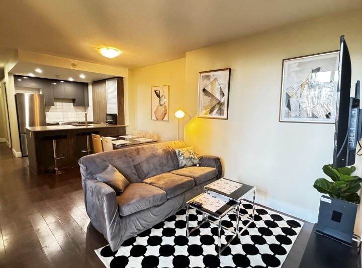 418 1088 RICHARDS STREET, Vancouver BC V6B 3E1