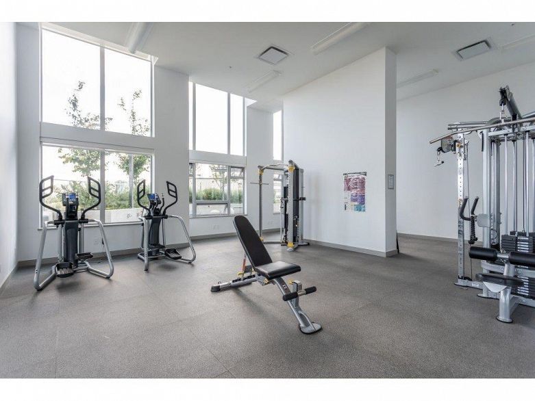 1907 5470 Ormidale Street