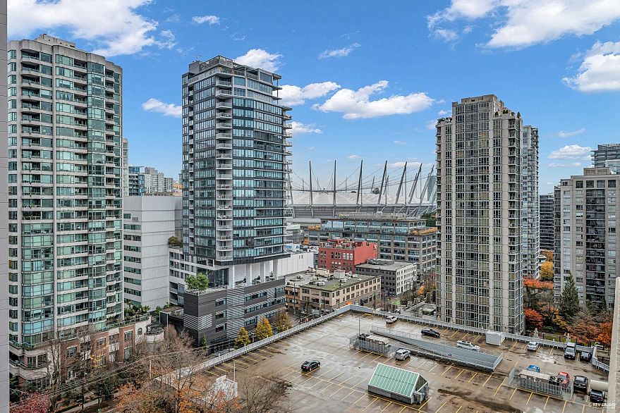 1703 977 Mainland Street