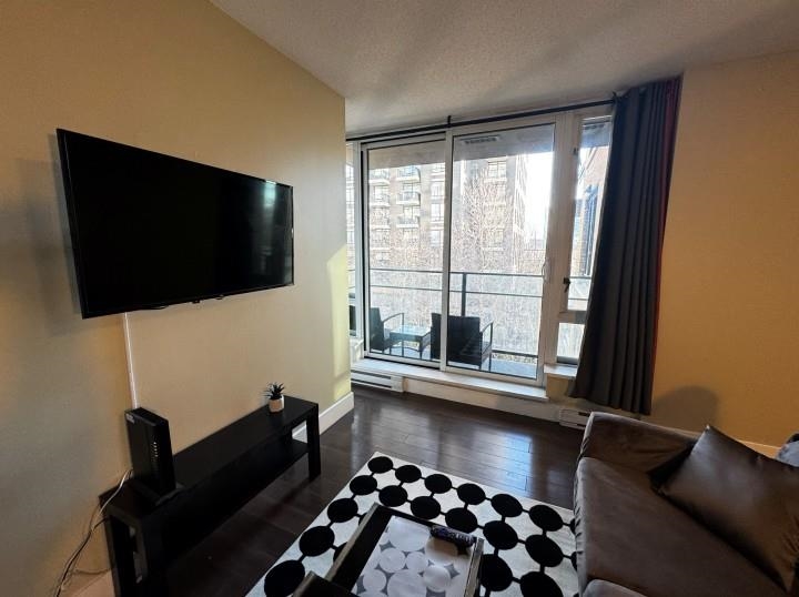 418 1088 RICHARDS STREET, Vancouver BC V6B 3E1