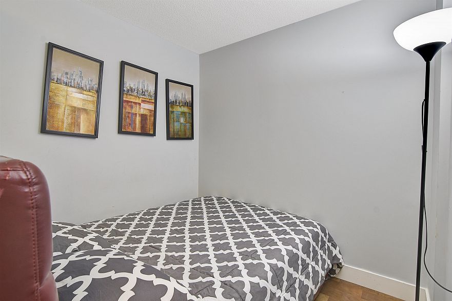 318 1088 RICHARDS STREET, Vancouver BC V6B 3E1