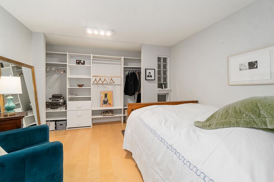 101 1100 W 7th Avenue