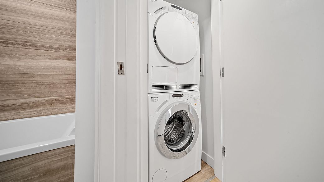 1501 1480 Howe Street