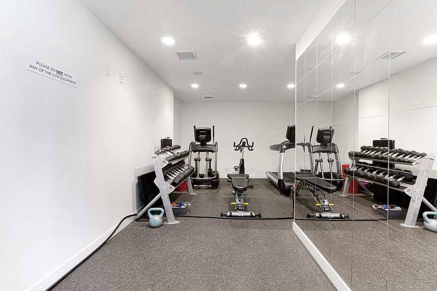 1102 1788 Ontario Street