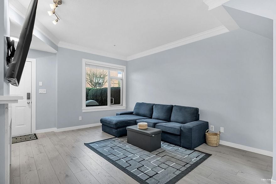 122 18 Jack Mahony Place