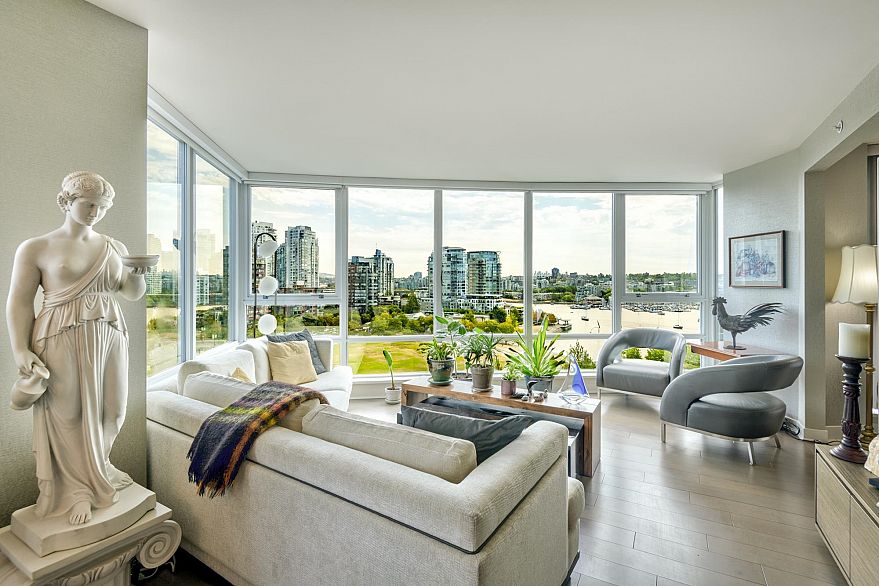 1207 1408 Strathmore Mews