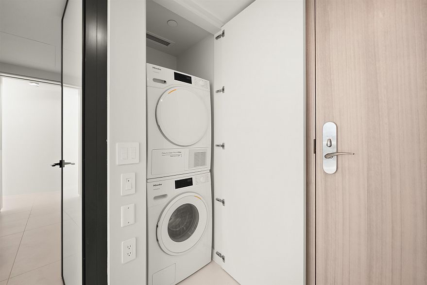 2903 1033 NELSON STREET, Vancouver BC V6E 0E5