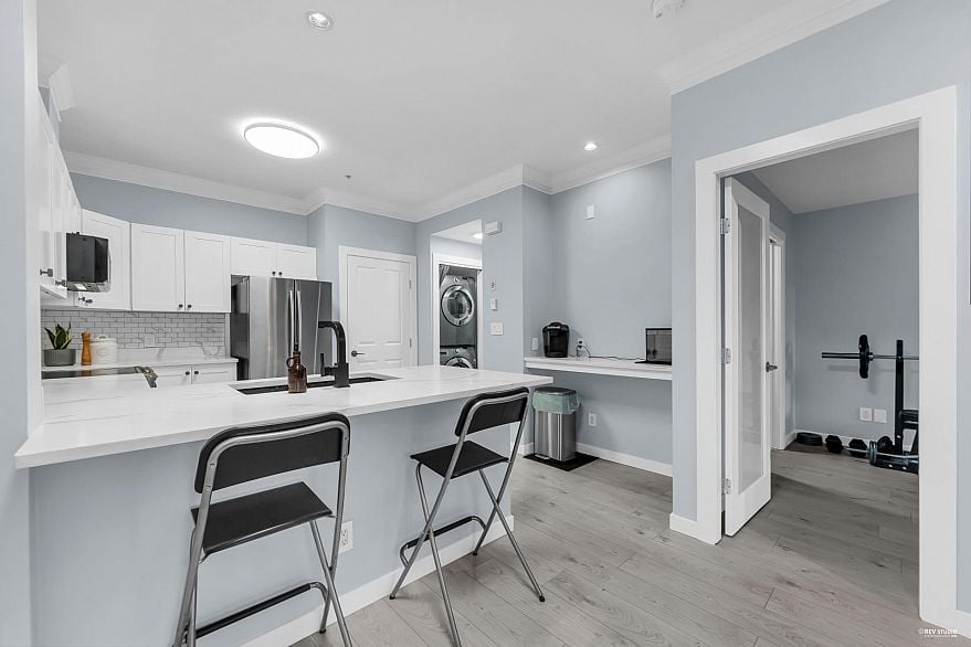 122 18 Jack Mahony Place