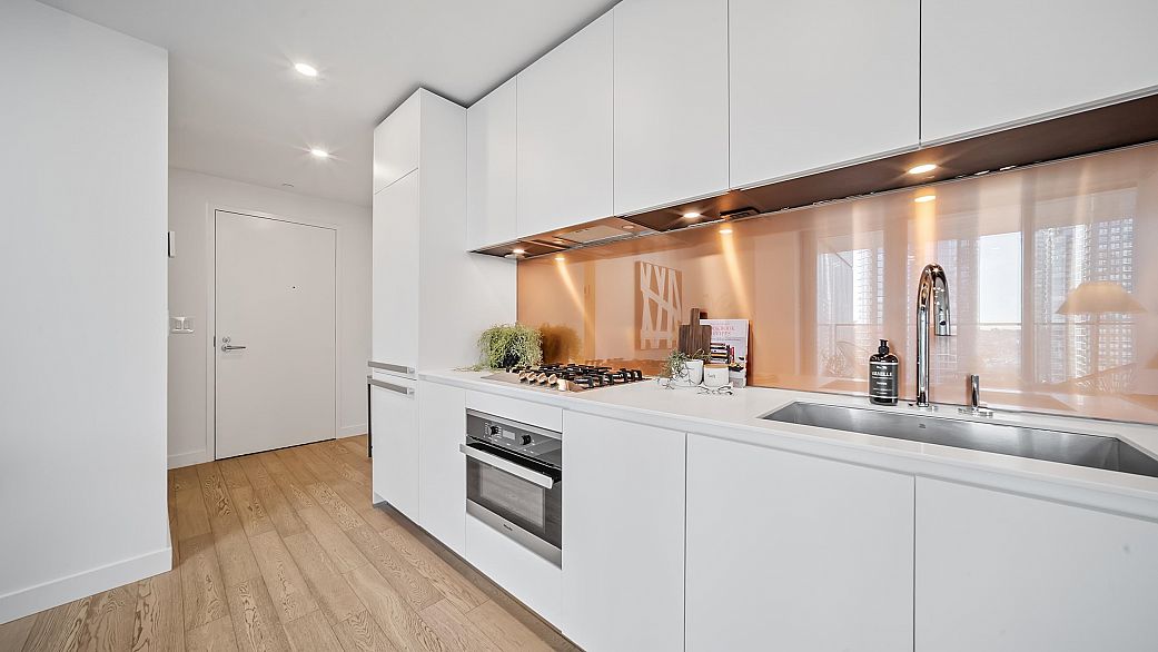 1501 1480 Howe Street