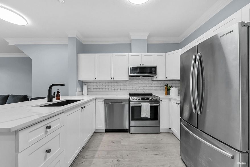 122 18 Jack Mahony Place