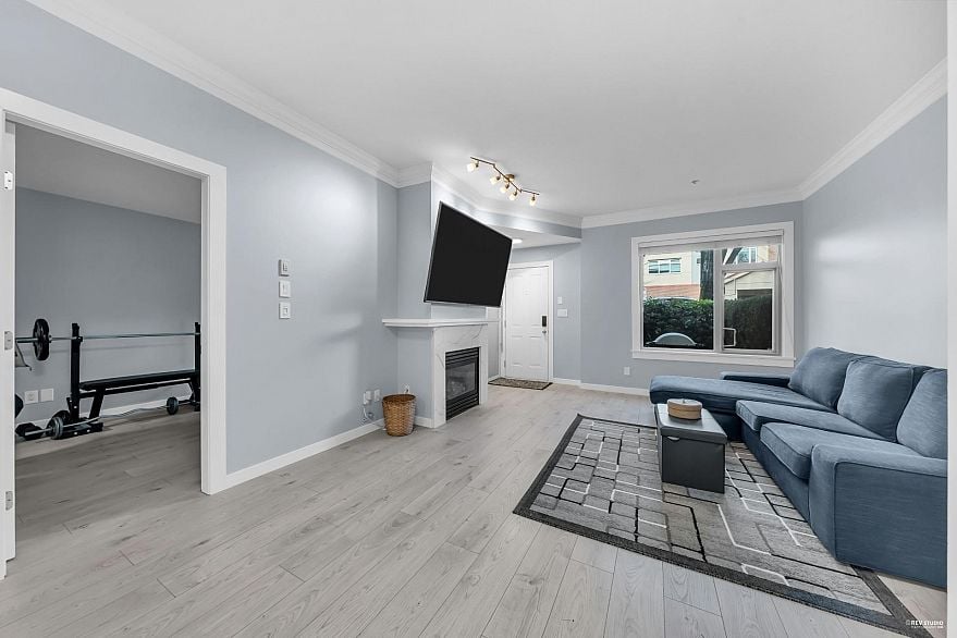 122 18 Jack Mahony Place