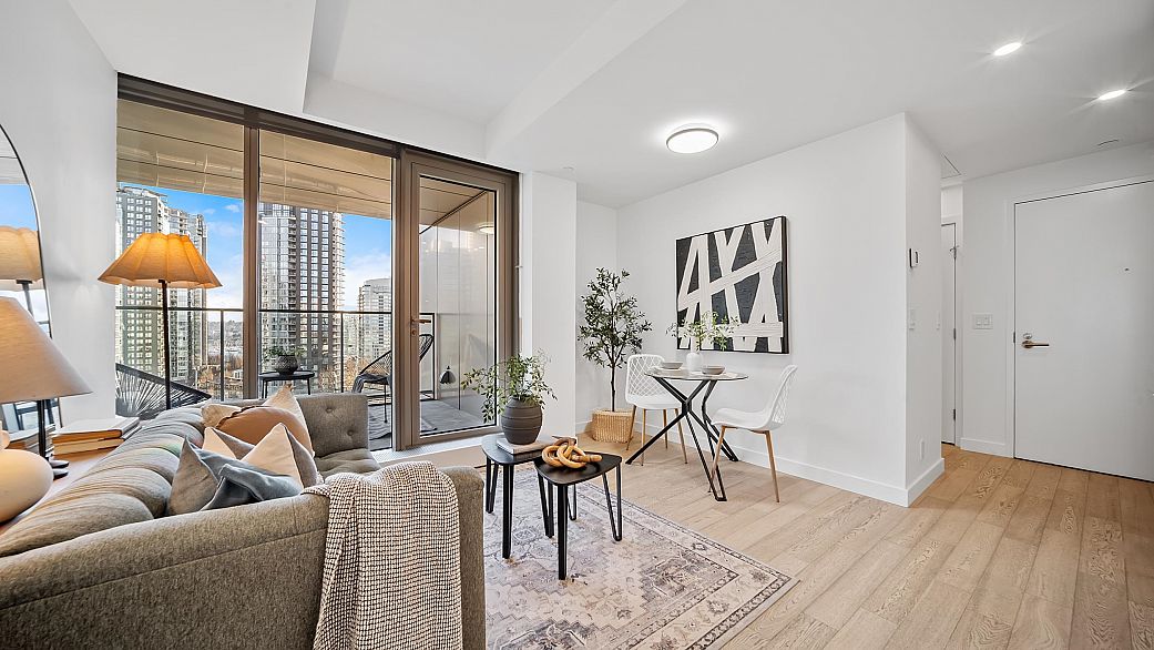 1501 1480 Howe Street