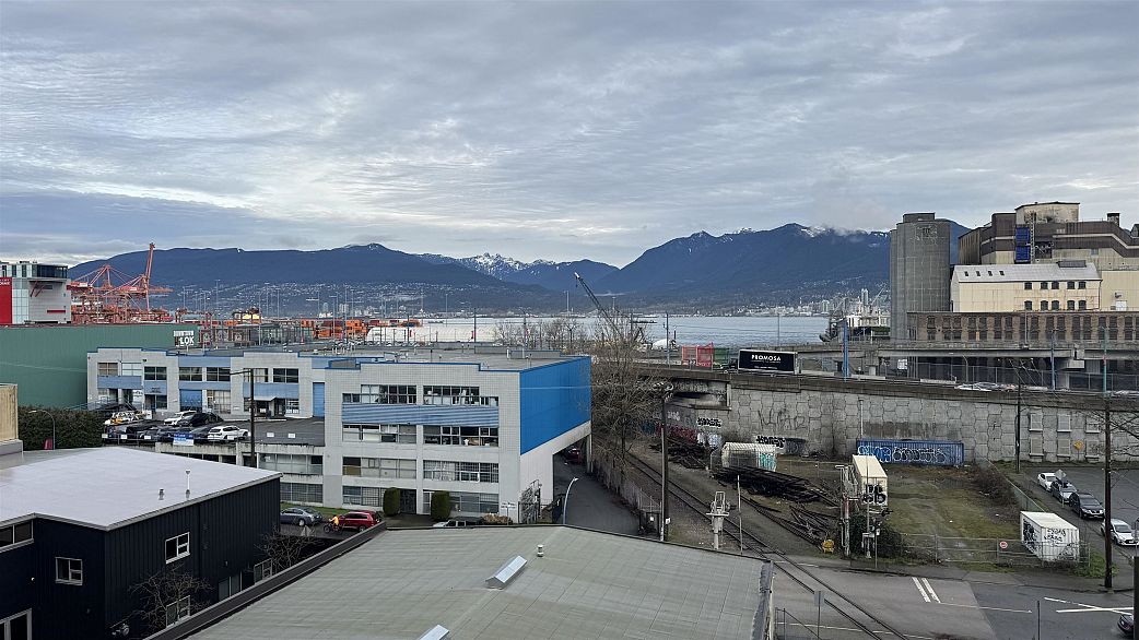 360 955 E Hastings Street