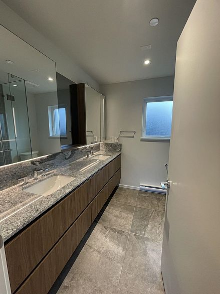 134 765 W 49th Avenue