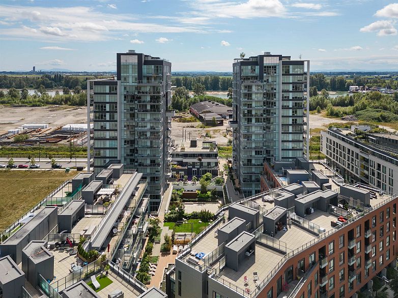 309 3588 Sawmill Crescent