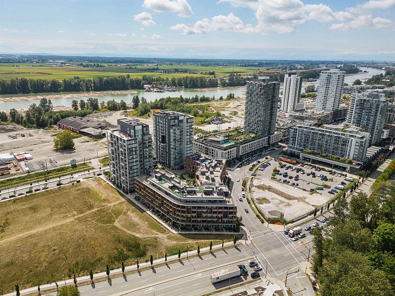 309 3588 Sawmill Crescent