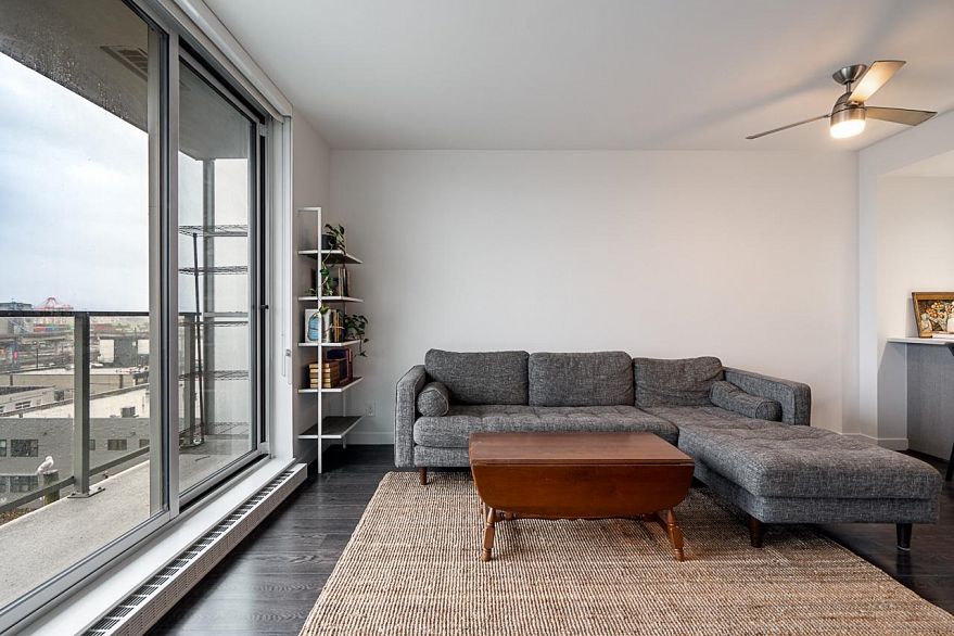 360 955 E Hastings Street