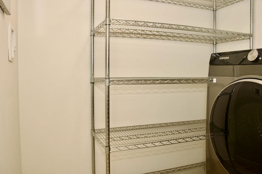 402 1230 Comox Street