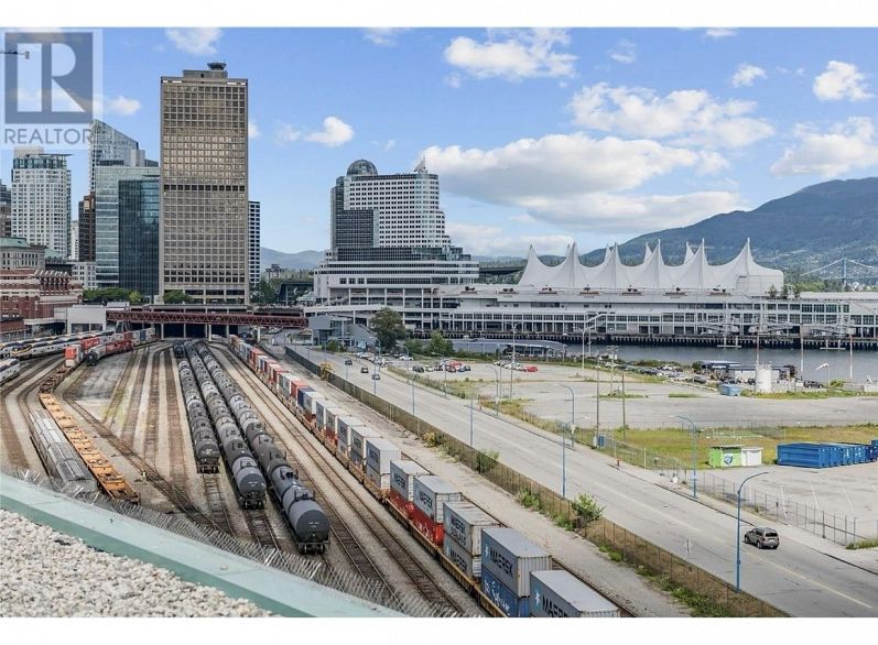 604 55 Alexander Street