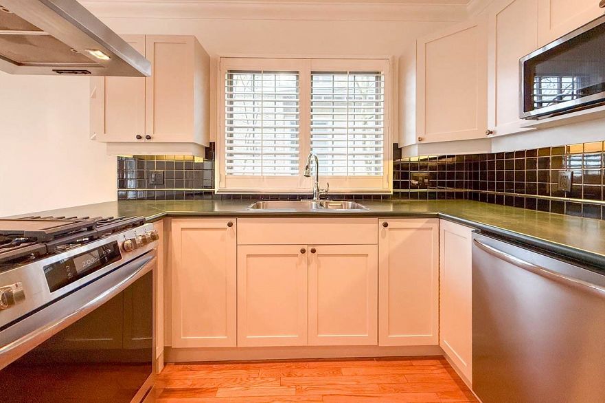 1520 TRAFALGAR STREET, Vancouver BC V6K 3R5