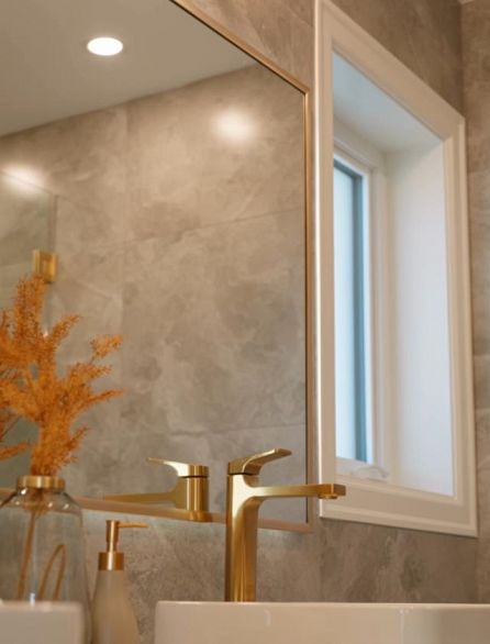 2 6061 Sherbrooke Street