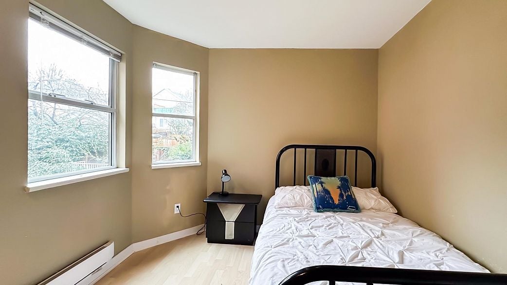 302 120 Garden Drive