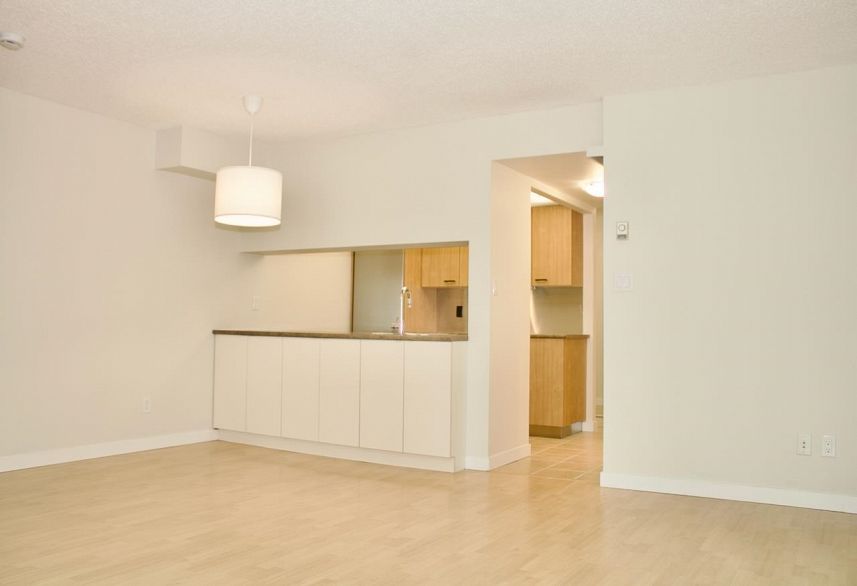 402 1230 Comox Street