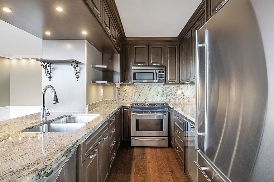 501 2370 W 2nd Avenue