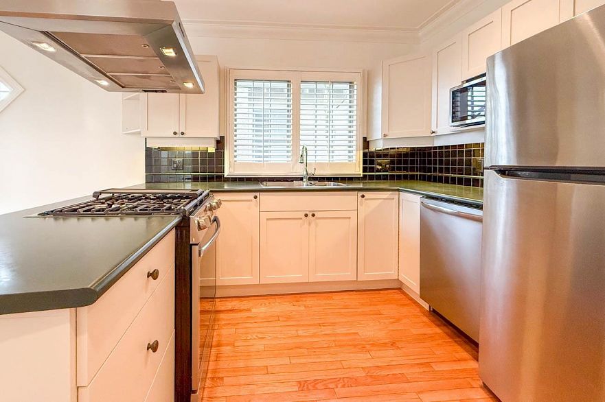 1520 TRAFALGAR STREET, Vancouver BC V6K 3R5