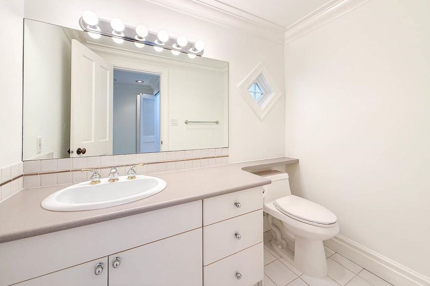 1520 TRAFALGAR STREET, Vancouver BC V6K 3R5